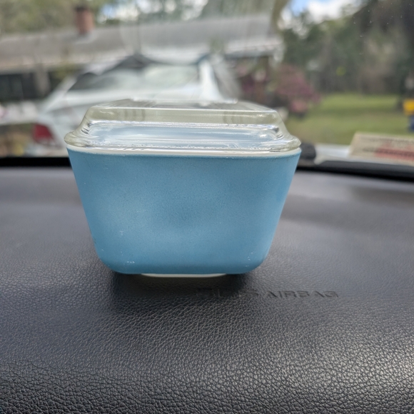 Vintage Blue Glass Storage Container - Picture 4 of 8
